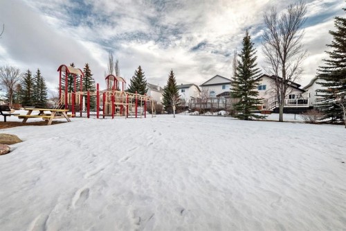3708 Douglas Ridge Way Se, Calgary, AB - Outdoor