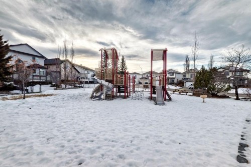 3708 Douglas Ridge Way Se, Calgary, AB - Outdoor