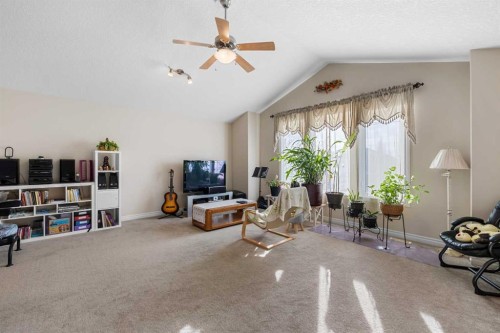 107 Panatella Close Nw, Calgary, AB - Indoor Photo Showing Other Room