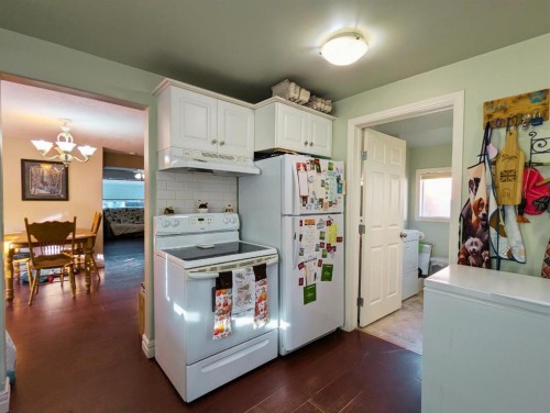 119 47 Avenue West, Claresholm, AB - Indoor Photo Showing Other Room