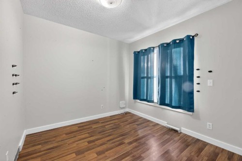 2158 22 Avenue, Didsbury, AB - Indoor Photo Showing Other Room