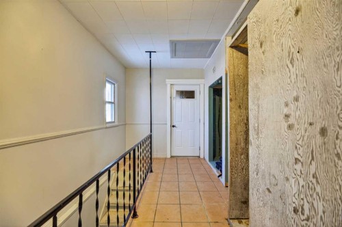 2158 22 Avenue, Didsbury, AB - Indoor Photo Showing Other Room