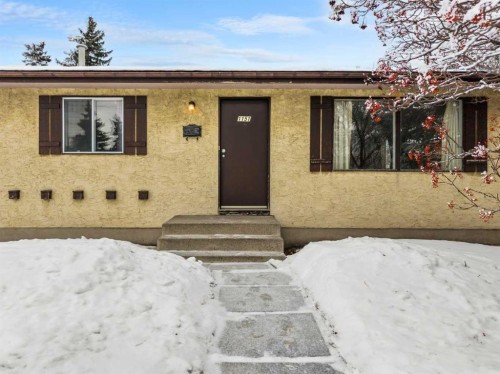 1151 Marcombe Crescent Ne, Calgary, AB - Outdoor