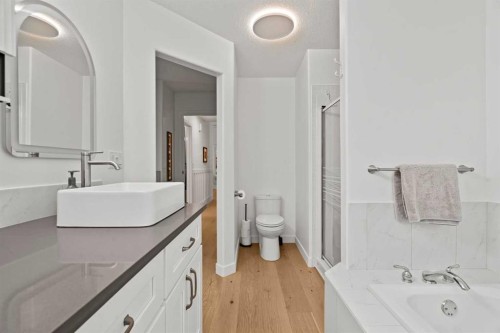 140 Allen Crescent, Vulcan, AB - Indoor Photo Showing Bathroom