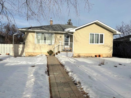 4736 Worcester Drive Sw, Calgary, AB - Outdoor