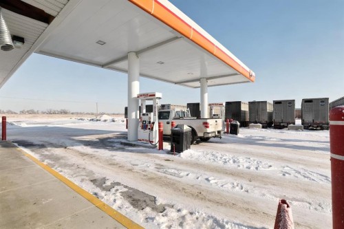 524 Wheeler Avenue, Acme, AB 