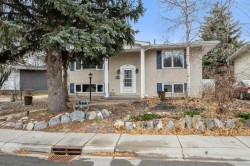 3251 Bearspaw Drive NW Calgary, AB T2L 1T1