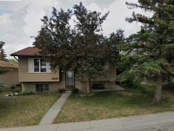 203 Falwood Way NE Calgary, AB T3J 1A9