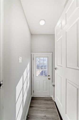 207 Pinecliff Way Ne, Calgary, AB - Indoor Photo Showing Other Room