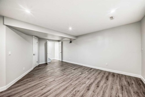 207 Pinecliff Way Ne, Calgary, AB - Indoor Photo Showing Other Room