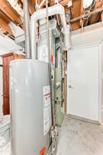 207 Pinecliff Way Ne, Calgary, AB - Indoor Photo Showing Basement