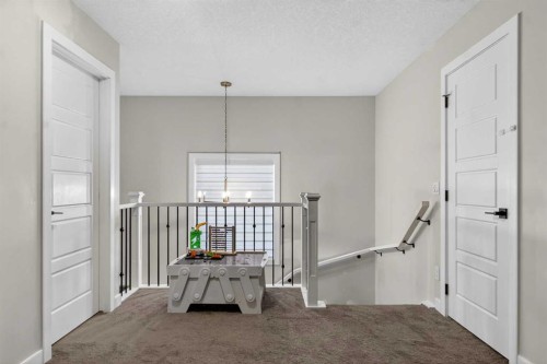 66 Belmont Manor Sw, Calgary, AB - Indoor Photo Showing Other Room