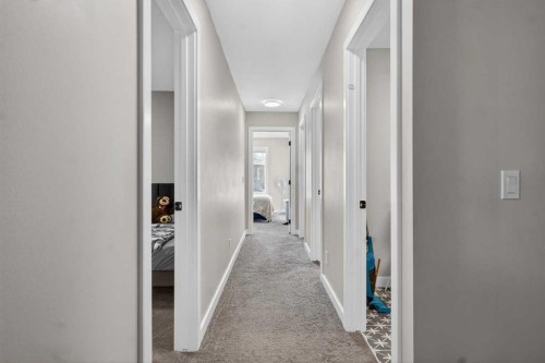 66 Belmont Manor Sw, Calgary, AB - Indoor Photo Showing Other Room