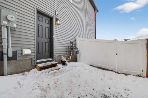 66 Belmont Manor Sw, Calgary, AB - Outdoor