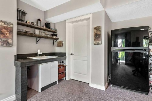 521 Westmount Close, Okotoks, AB - Indoor