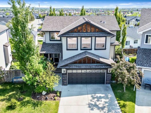 521 Westmount Close, Okotoks, AB - Outdoor