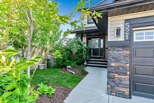 521 Westmount Close, Okotoks, AB - Outdoor