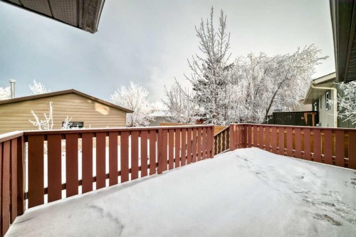 203 Falwood Way Ne, Calgary, AB - Outdoor