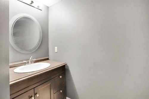 6934 Laguna Way Ne, Calgary, AB - Indoor Photo Showing Bathroom