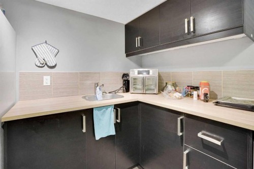 6934 Laguna Way Ne, Calgary, AB - Indoor