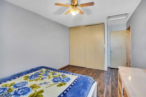 6934 Laguna Way Ne, Calgary, AB - Indoor Photo Showing Bedroom