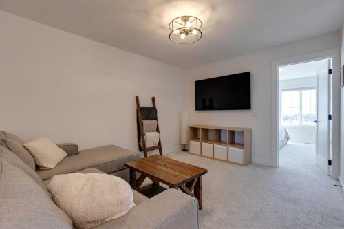 14965 1 Street Nw, Calgary, AB - Indoor Photo Showing Living Room