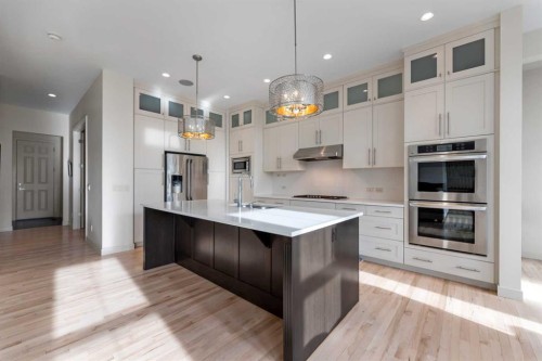 226 Mahogany Bay Se, Calgary, AB - Indoor Photo Showing Kitchen With Upgraded Kitchen