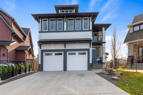 226 Mahogany Bay Se, Calgary, AB - Outdoor With Facade
