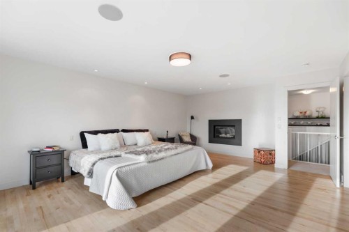 226 Mahogany Bay Se, Calgary, AB - Indoor Photo Showing Bedroom