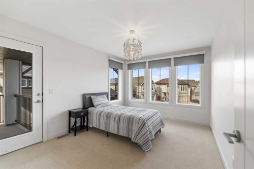 226 Mahogany Bay Se, Calgary, AB - Indoor Photo Showing Bedroom