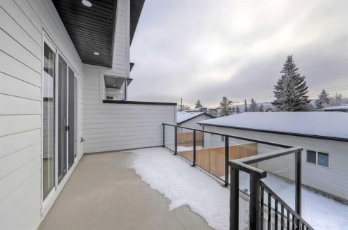 5007 21 Avenue Nw, Calgary, AB - Outdoor With Exterior