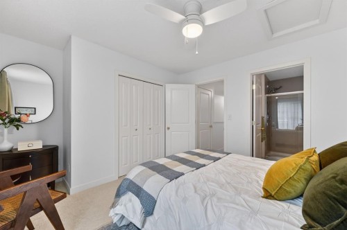 235 Ascot Circle Sw, Calgary, AB - Indoor Photo Showing Bedroom