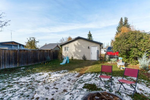 17 Aster Place Se, Airdrie, AB 