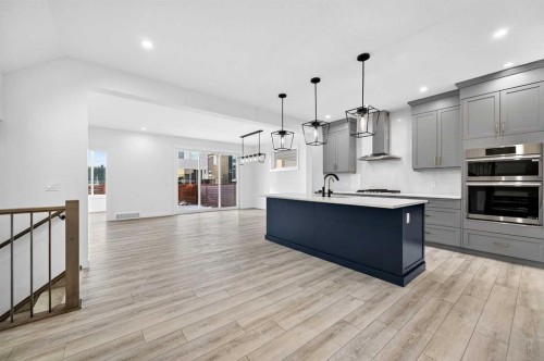 29 Rowmont Common Nw, Calgary, AB - Indoor Photo Showing Kitchen With Upgraded Kitchen