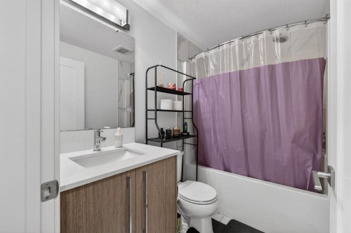 2311-76 Cornerstone Passage Ne, Calgary, AB - Indoor Photo Showing Bathroom