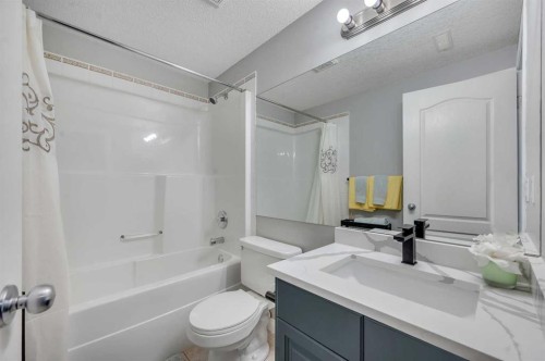 1081 Panorama Hills Landing Nw, Calgary, AB - Indoor Photo Showing Bathroom