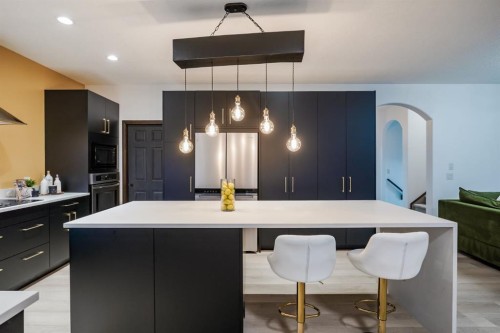 203 Sunset Circle, Cochrane, AB - Indoor