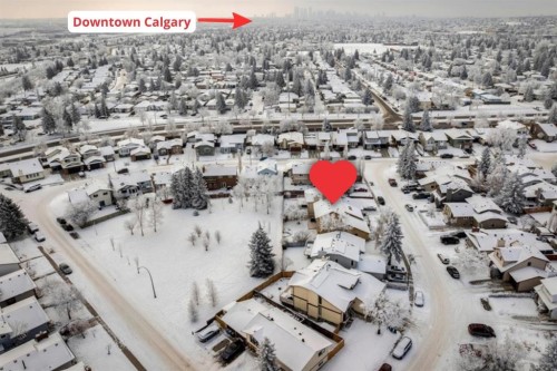 16 Bedwood Rise Ne, Calgary, AB - Outdoor With View