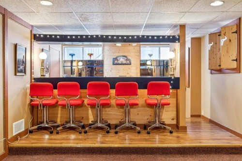 16 Bedwood Rise Ne, Calgary, AB - Indoor