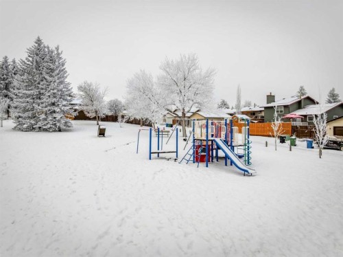 16 Bedwood Rise Ne, Calgary, AB - Outdoor