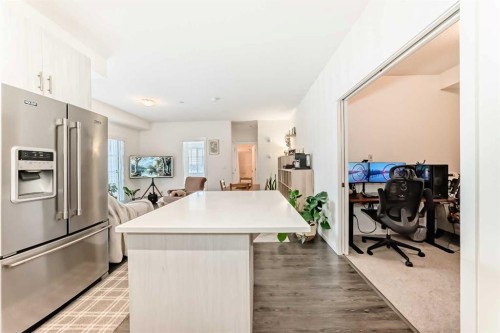 4301-215 Legacy Boulevard Se, Calgary, AB - Indoor Photo Showing Kitchen