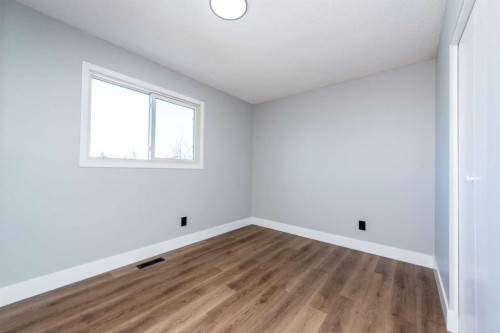 13 Martingrove Court Ne, Calgary, AB - Indoor Photo Showing Other Room