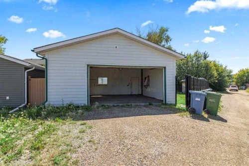 13 Martingrove Court Ne, Calgary, AB - Outdoor With Exterior