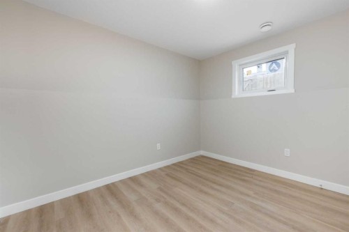 7277 Laguna Way Ne, Calgary, AB - Indoor Photo Showing Other Room