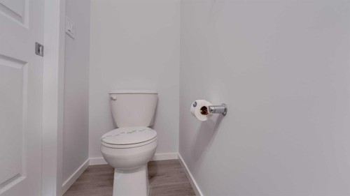 8888 Cityscape Drive Ne, Calgary, AB - Indoor Photo Showing Bathroom