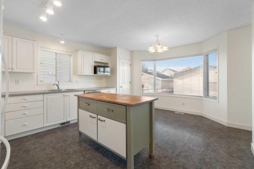 154 Arbour Crest Circle Nw, Calgary, AB - Indoor Photo Showing Kitchen
