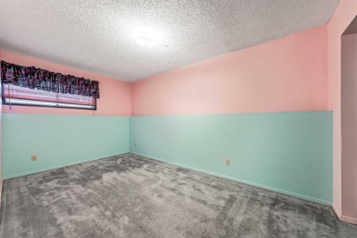 24 Templeson Road Ne, Calgary, AB - Indoor Photo Showing Other Room
