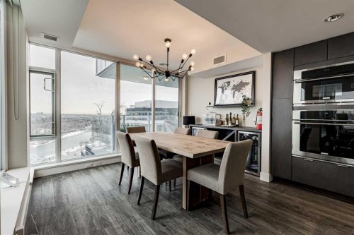 1802-519 Riverfront Avenue Se, Calgary, AB - Indoor Photo Showing Dining Room