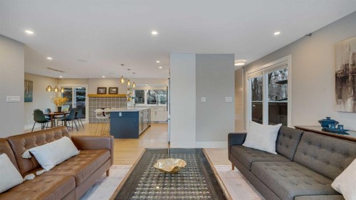 13008 Bonaventure Drive Se, Calgary, AB - Indoor Photo Showing Living Room