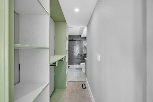 122 Hawkstone Drive Nw, Calgary, AB - Indoor